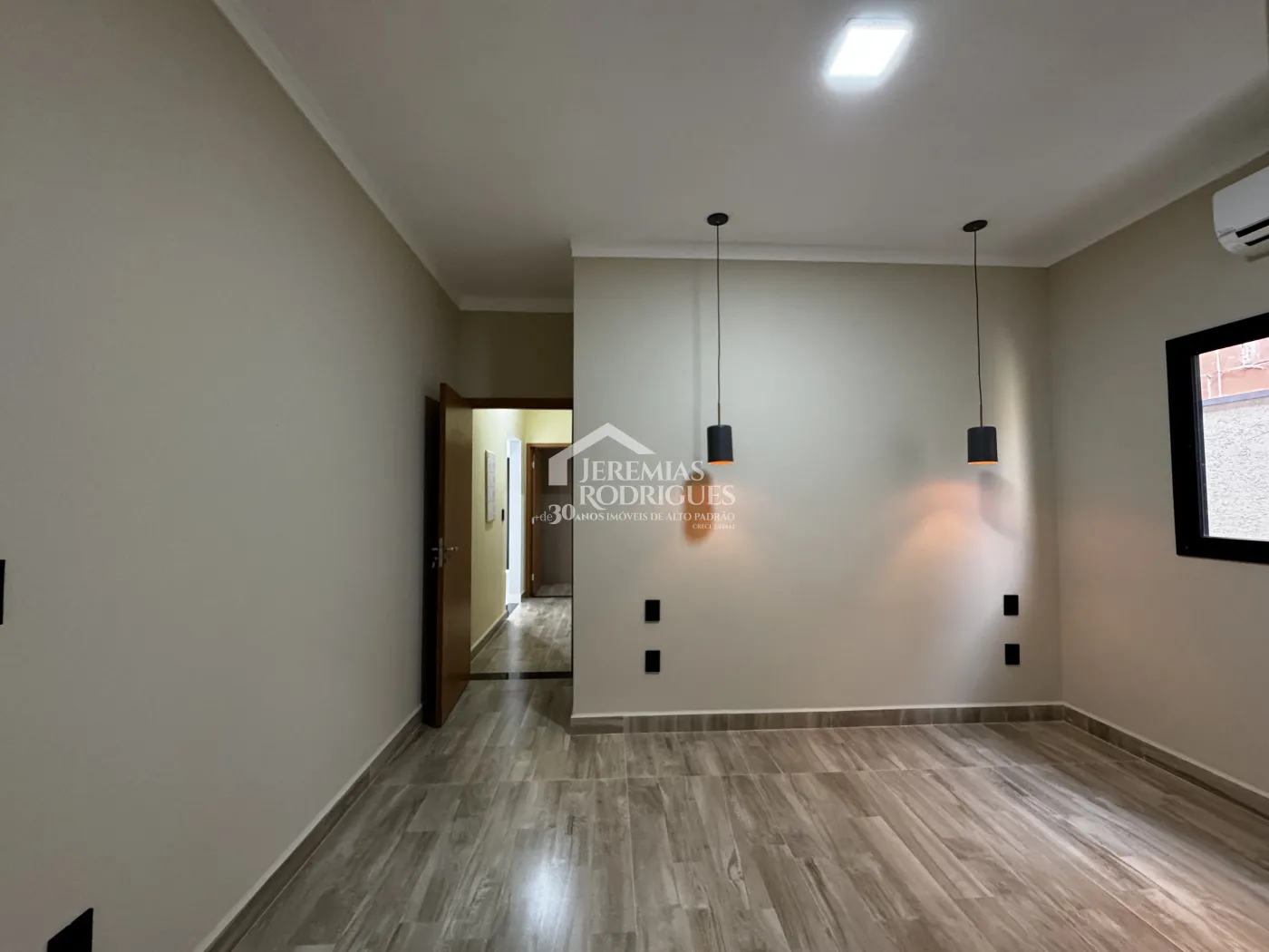 Casa com 3 dormitórios, 167 m² - Condomínio Pérola do Vale - Tremembé/SP.