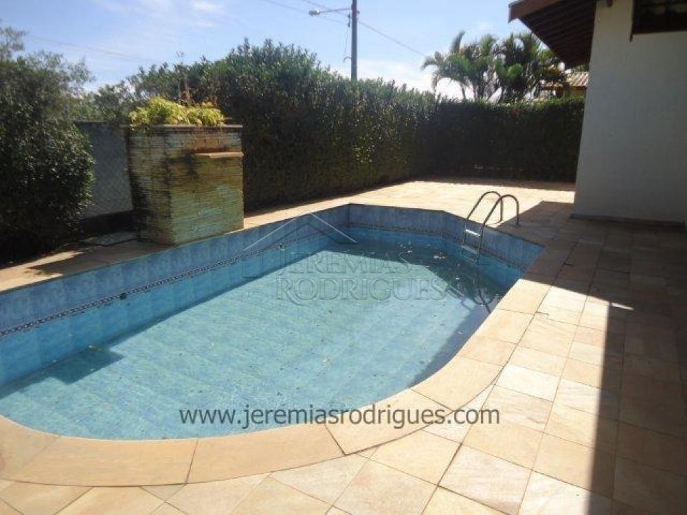 Casa à venda no Condomínio Colonial Village I em Pindamonhangaba/SP