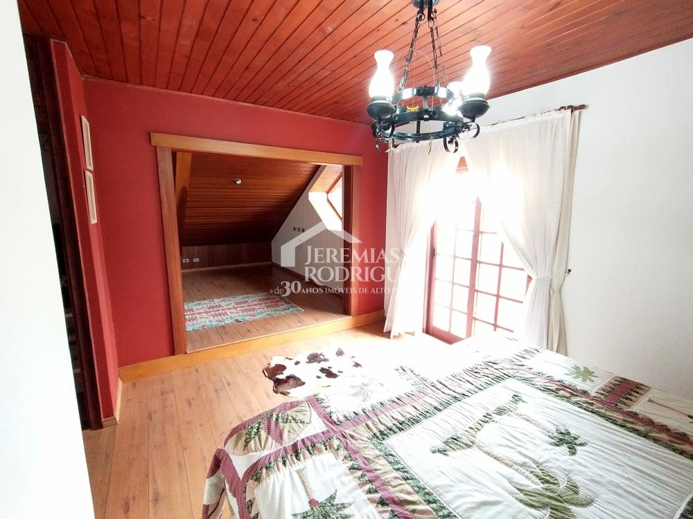 Casa com 4 dormitórios, 281 m² - Condomínio Jardim Véu da Noiva - Campos do Jordão/SP
