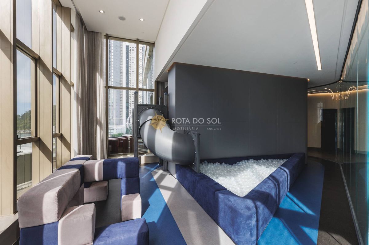 Yachthouse Apartamento Alto Padrão 4 Suítes no Centro de Balneário Camboriú SC
