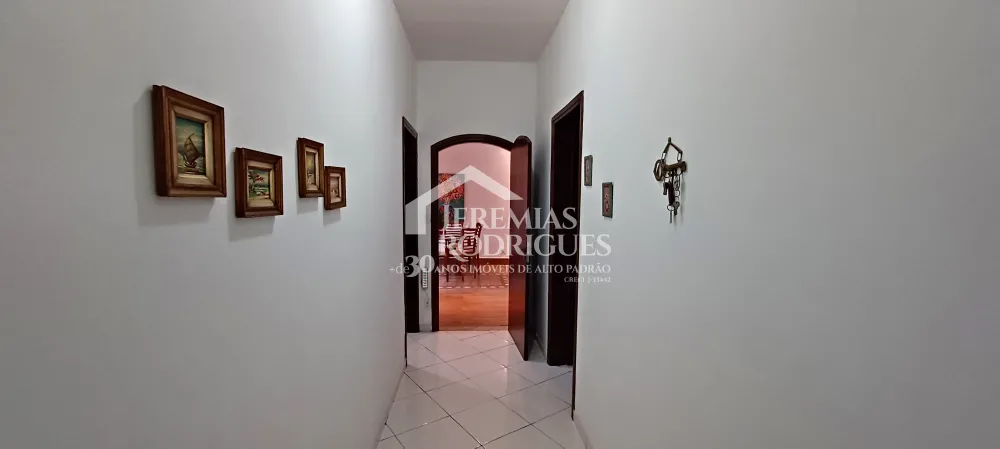 Casa com 3 dormitórios, 233 m² - Santana - Pindamonhangaba/SP