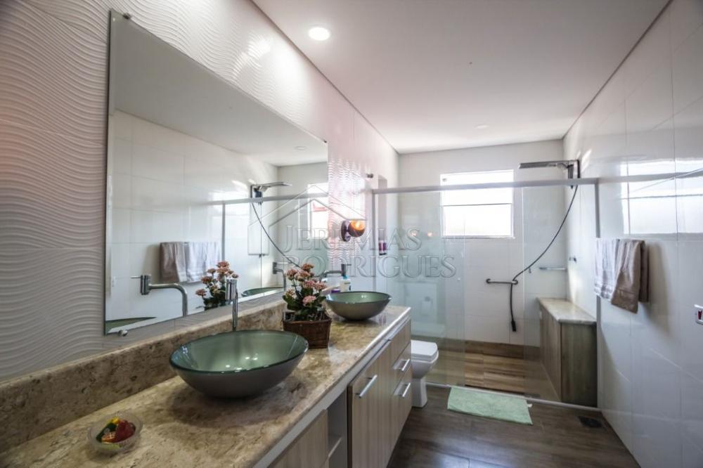 Casa à venda por R$ 750.000,00 - Pindamonhangaba/SP
