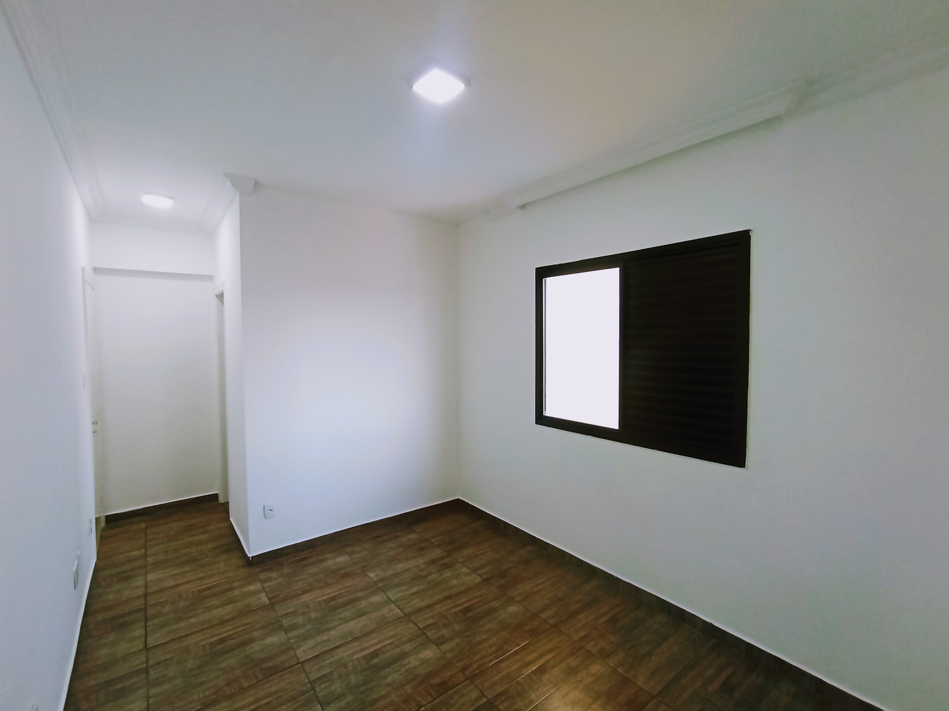 Cobertura à venda com 3 dormitórios, 125 m² no Edifício Michel Abud em Taubaté/SP.