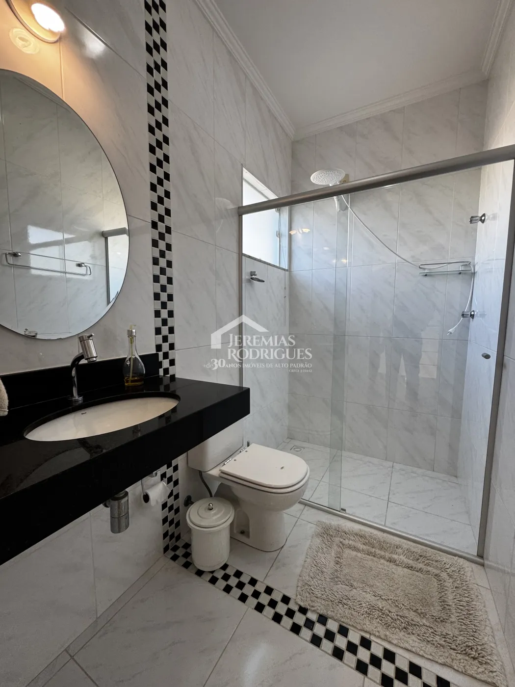 Casa à venda com 3 dormitórios no Condomínio Campos do Conde II em Tremembé/SP