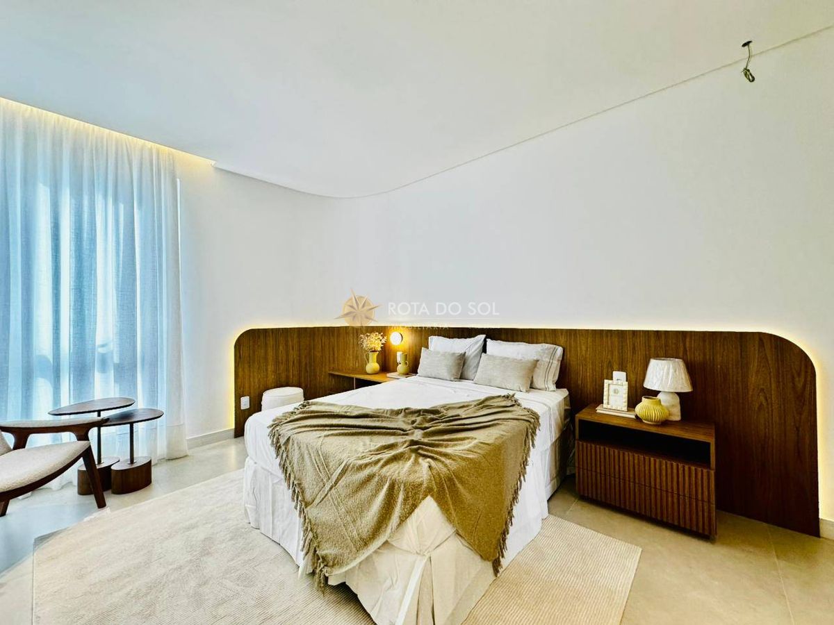Pleniluni Apartamento 3 Suítes Frente à Avenida Meia Praia Itapema SC