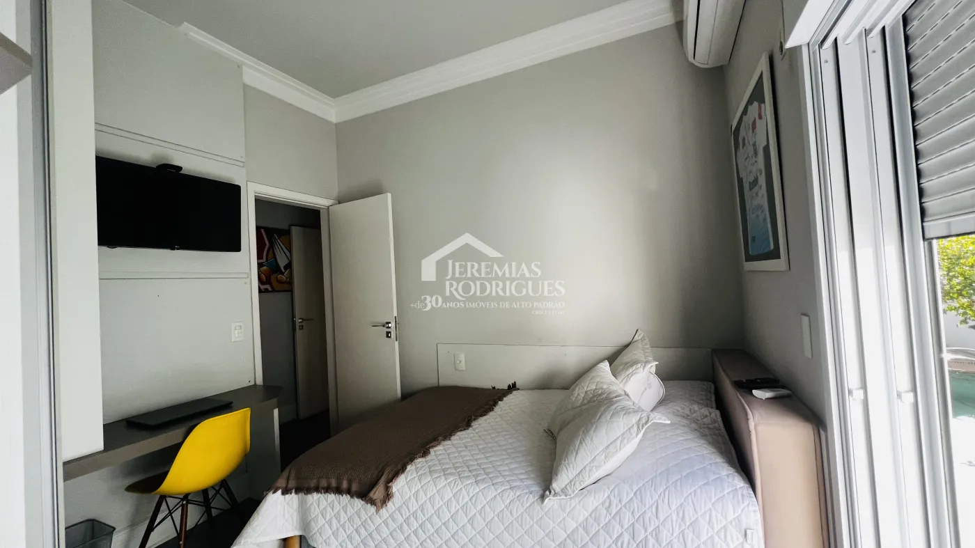 Casa à venda com 3 suítes no Condomínio Campos do Conde II Chambord em Tremembé/SP