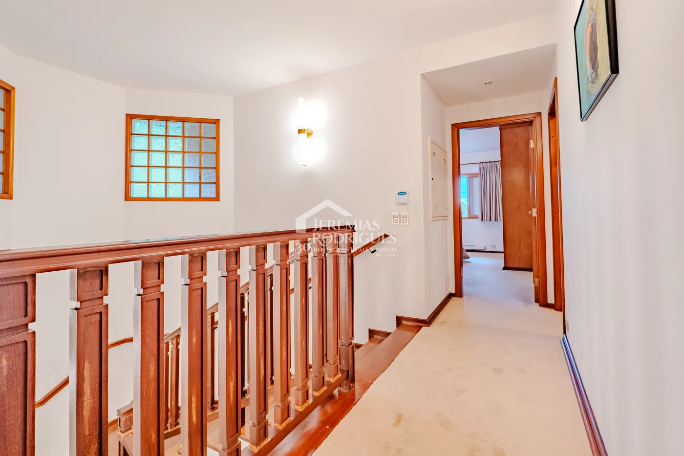 Casa com 4 suítes, 670 m² - Alto do Capivari - Campos do Jordão/SP.