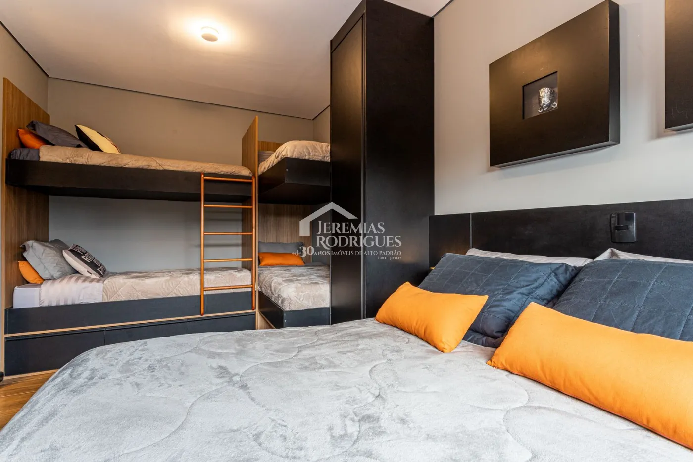 Casa para venda com 5 dormitórios no Residencial Estrelas da Mantiqueira em Campos do Jordão/SP