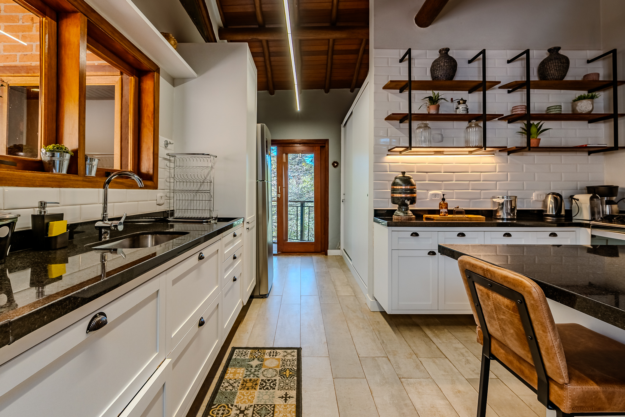 Casa à venda com 3 suítes no Condomínio Portal da Mantiqueira em Santo Antônio do Pinhal/SP.