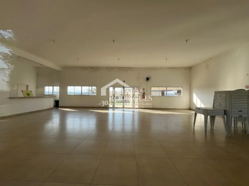 Casa com 3 dormitórios, 108 m² - Condomínio Vale dos Cristais - Taubaté/SP.