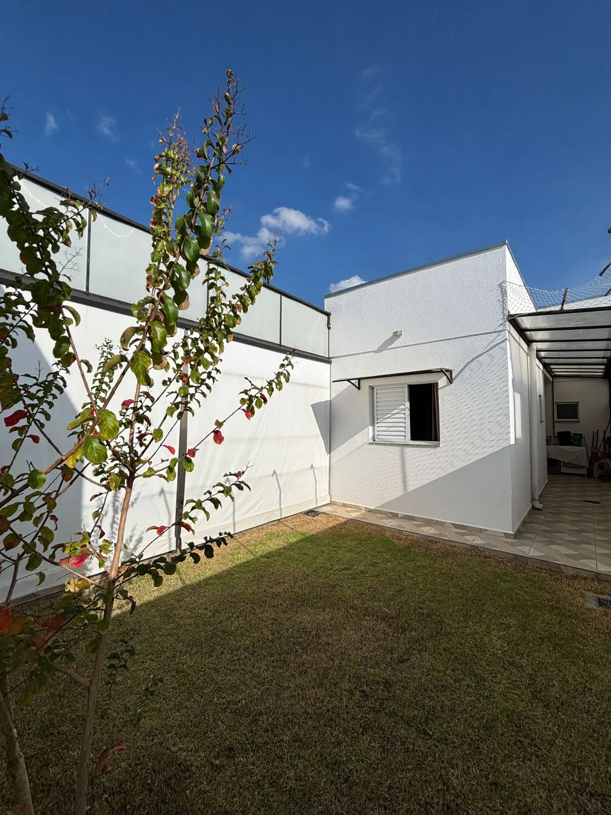 Casa à venda no Condomínio Península – 3 quartos, suíte, lazer completo | Pindamonhangaba