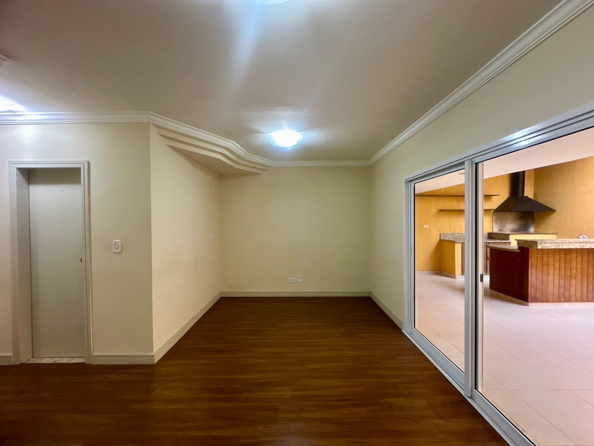 Casa com 3 dormitórios disponível para locação no Condomínio Bosque dos Pássaros em Tremembé/SP