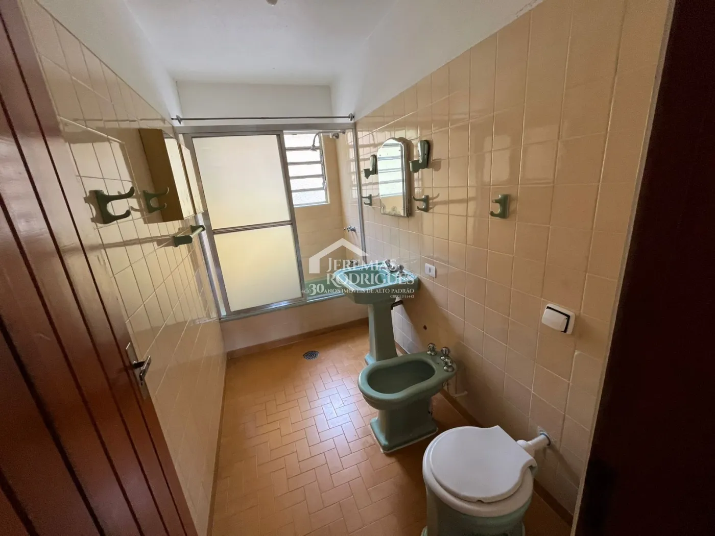 Casa para venda com 3 dormitórios no Jardim do Embaixador em Campos do Jordão/SP