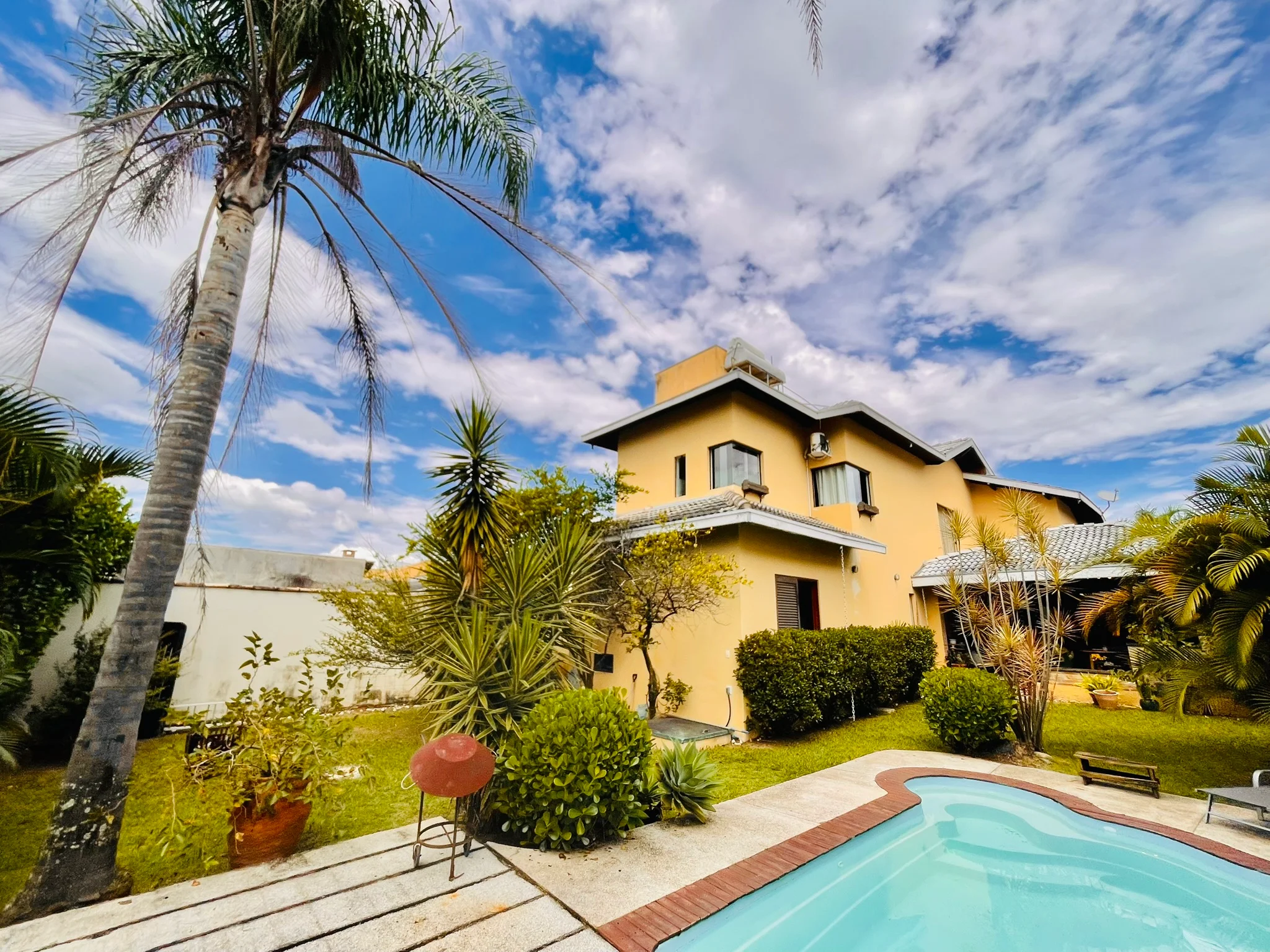 Casa com 3 dormitórios à venda no Condomínio Real Ville em Pindamonhangaba/SP