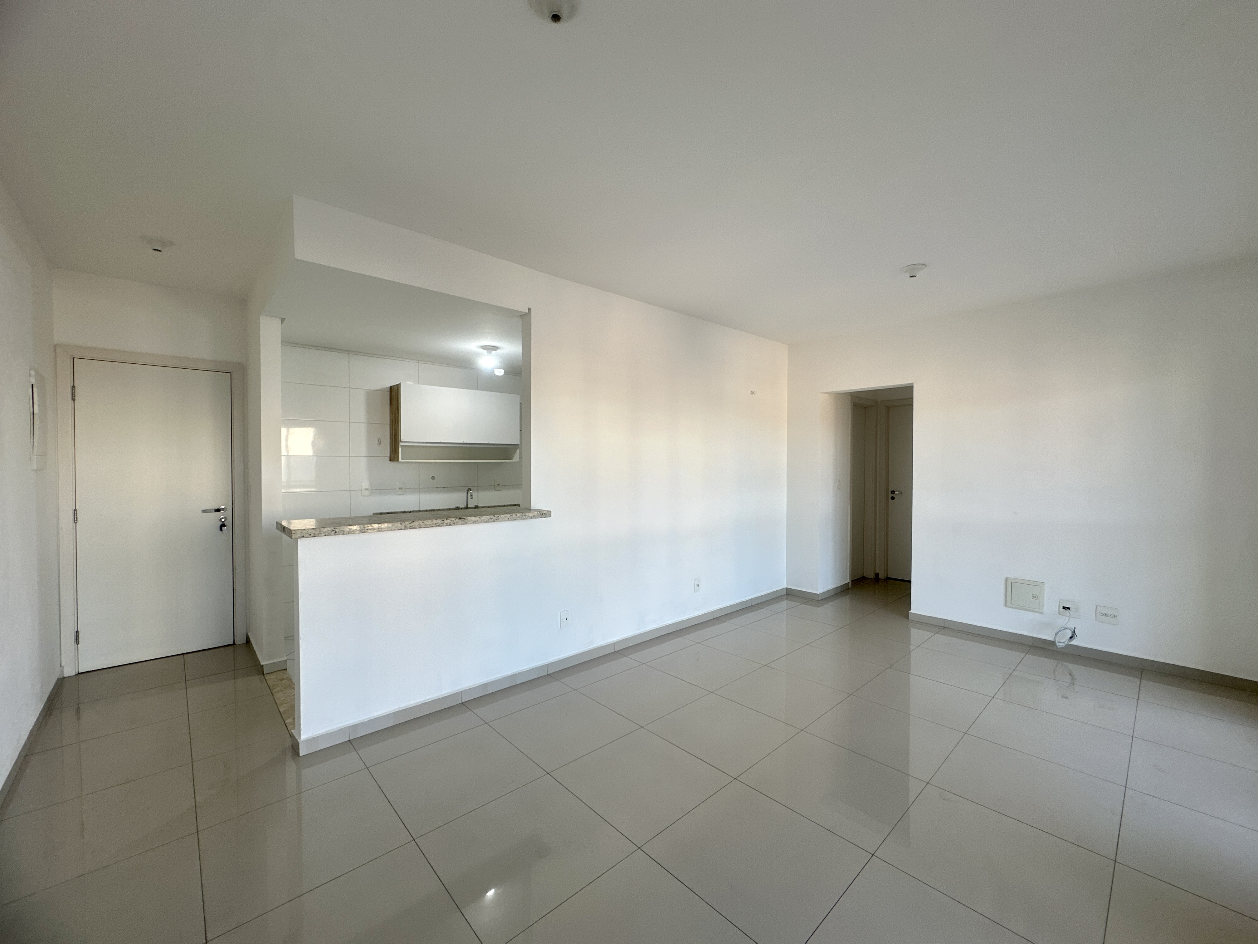 Apartamento para locação com 2 dormitórios, 75 m² no Edifício Camburi em Taubaté/SP