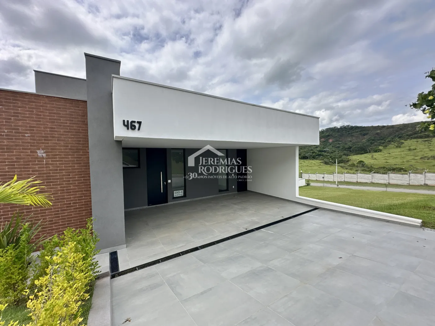 Casa para venda e locação com 3 suítes no Condomínio Cyrela Landscape em Taubaté/SP.