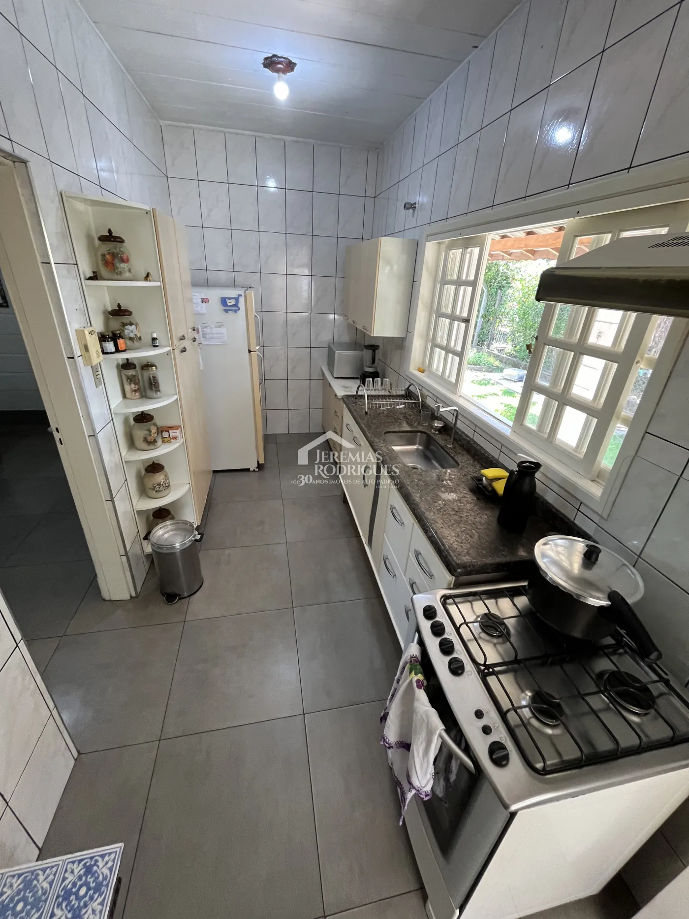 Chácara com 5 dormitórios, 400 m² - Lago Azul - Pindamonhangaba/SP