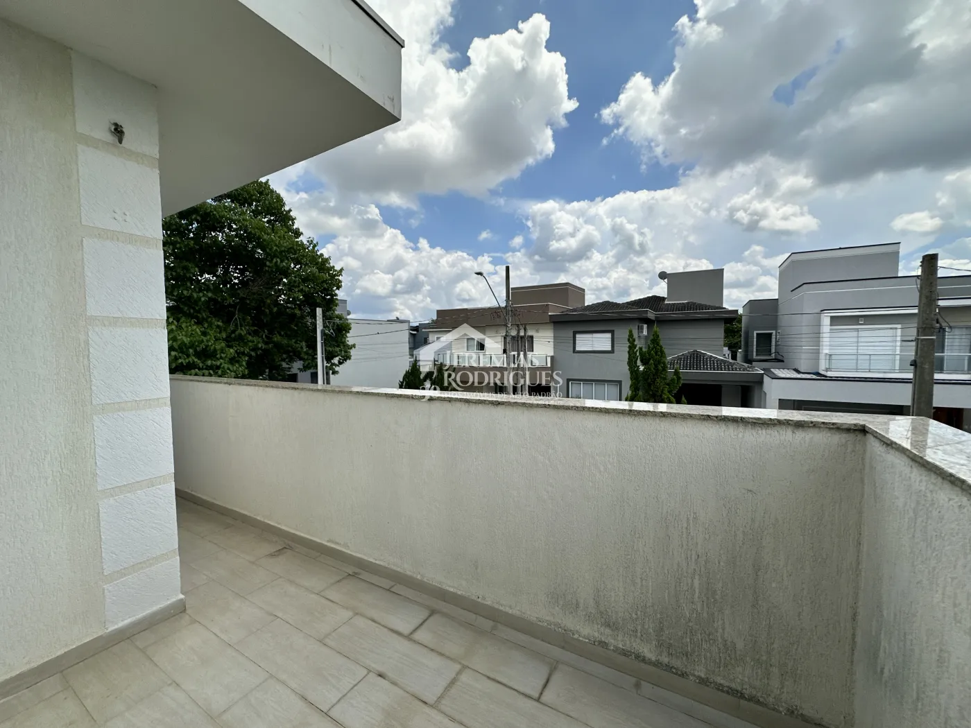 Casa para venda e locação com 4 suítes no Condomínio Campos do Conde II em Tremembé/SP