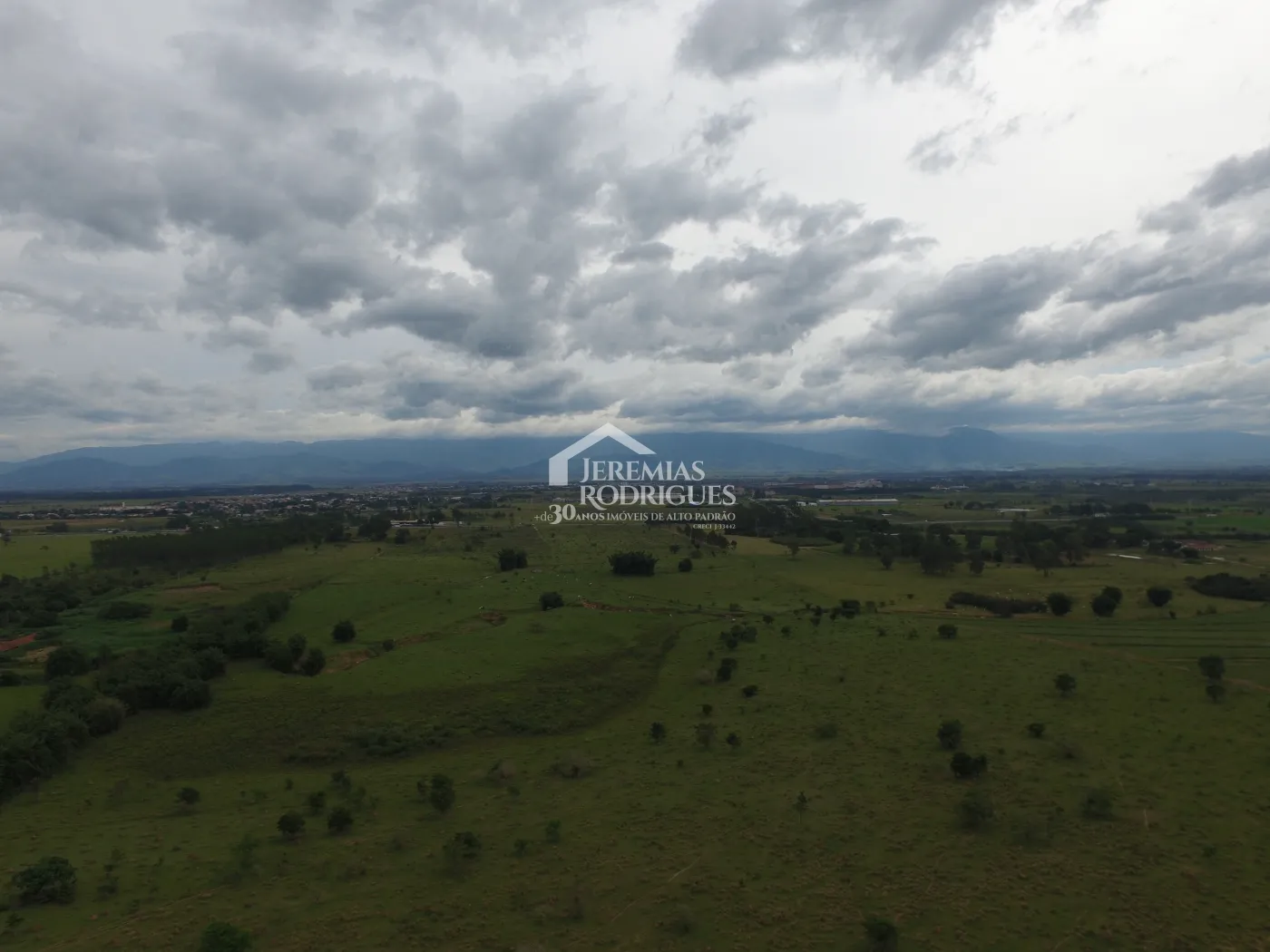 Terreno com 800.000 m² - Feital - Pindamonhangaba/SP.