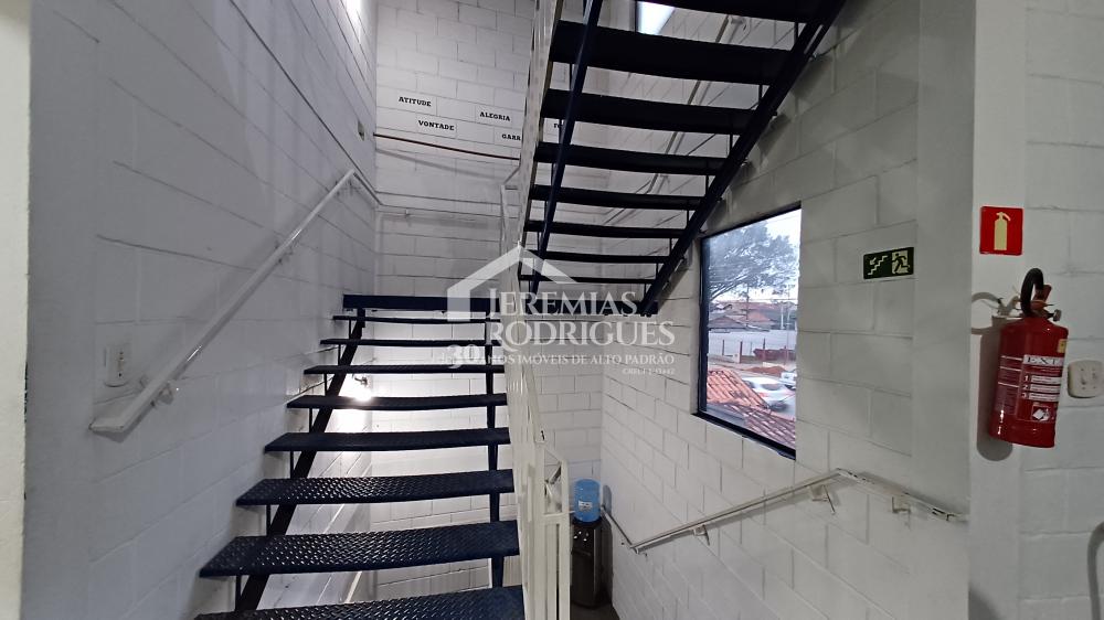 Prédio comercial à venda no Parque São Domingos!