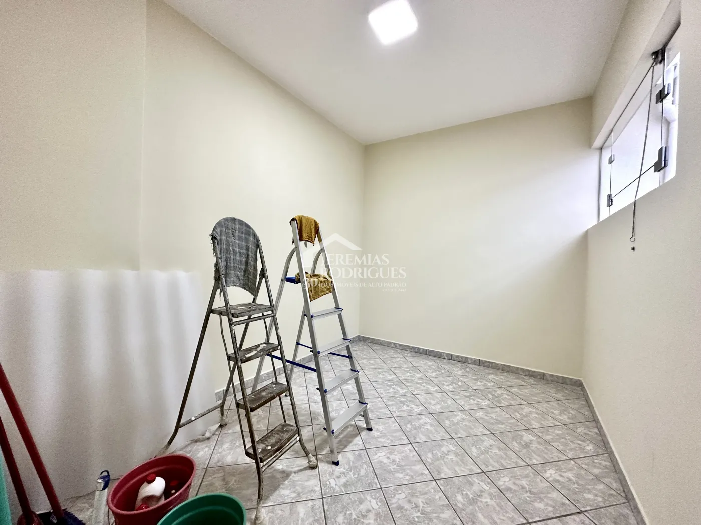 Ponto comercial no Centro de Taubaté/SP
