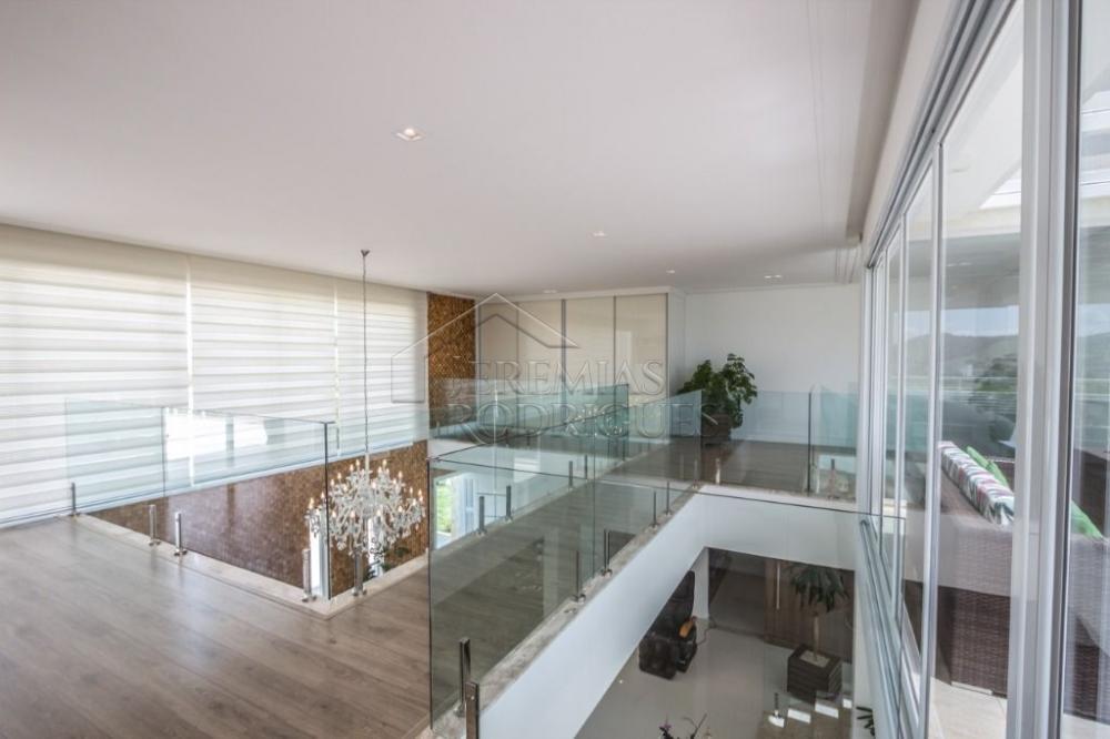 Casa à venda por R$ 3.990.000,00 - Taubaté/SP