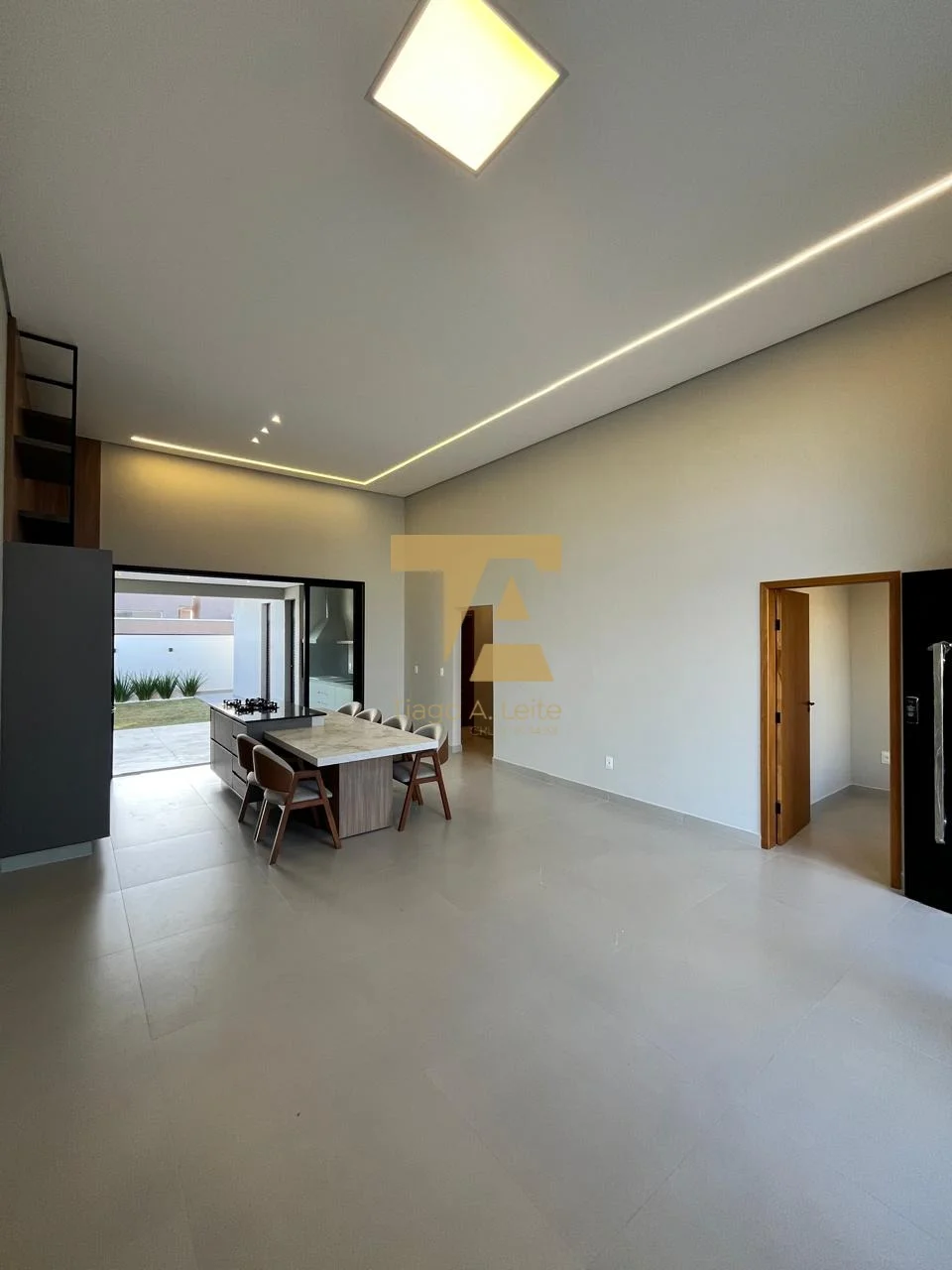 Casa Térrea com 3 Suítes e Fachada Contemporânea – Condomínio Pérola do Vale, Tremembé/SP