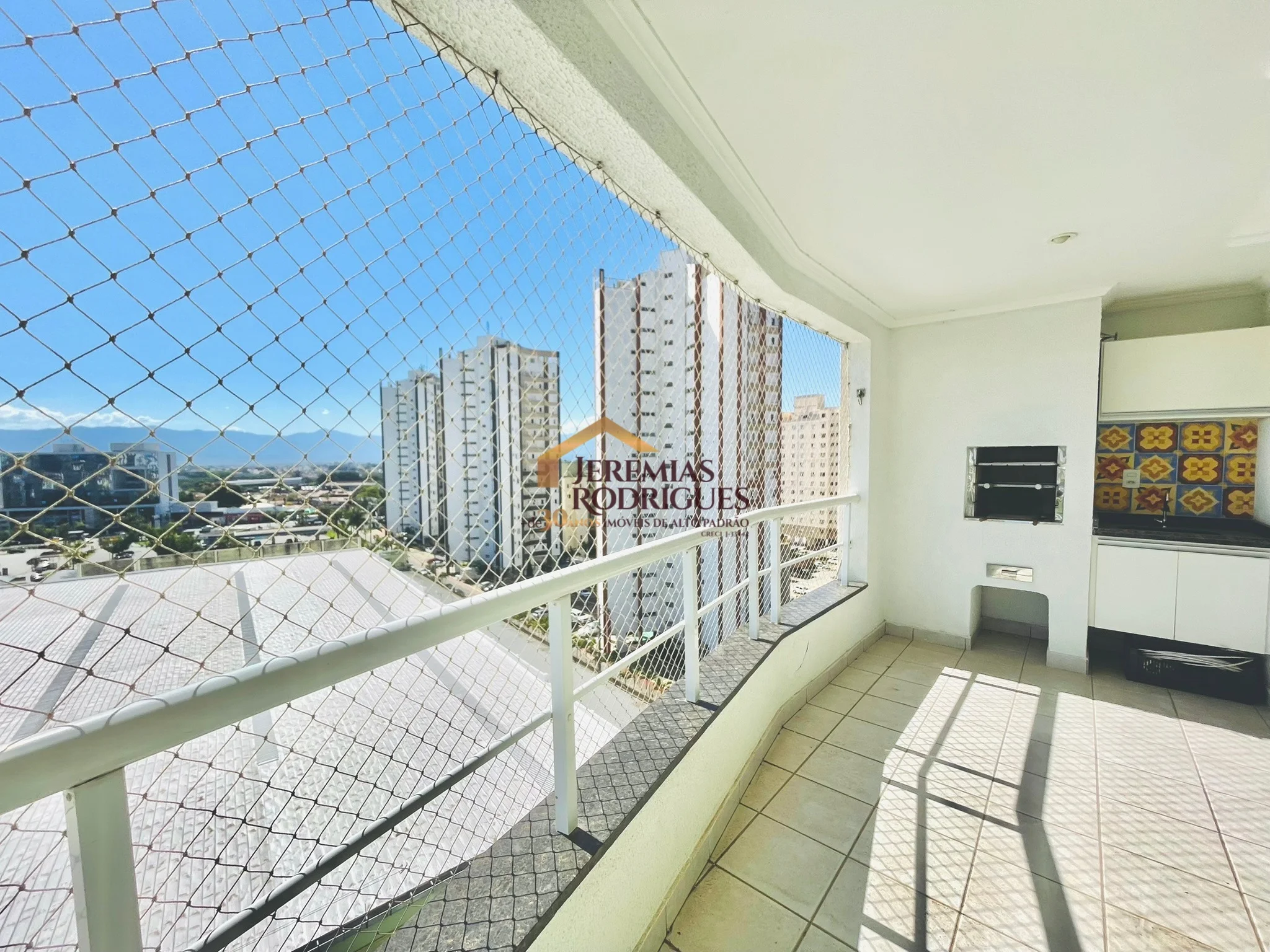 Apartamento para locação no Condomínio Varandas da Mantiqueira em Taubaté/SP.