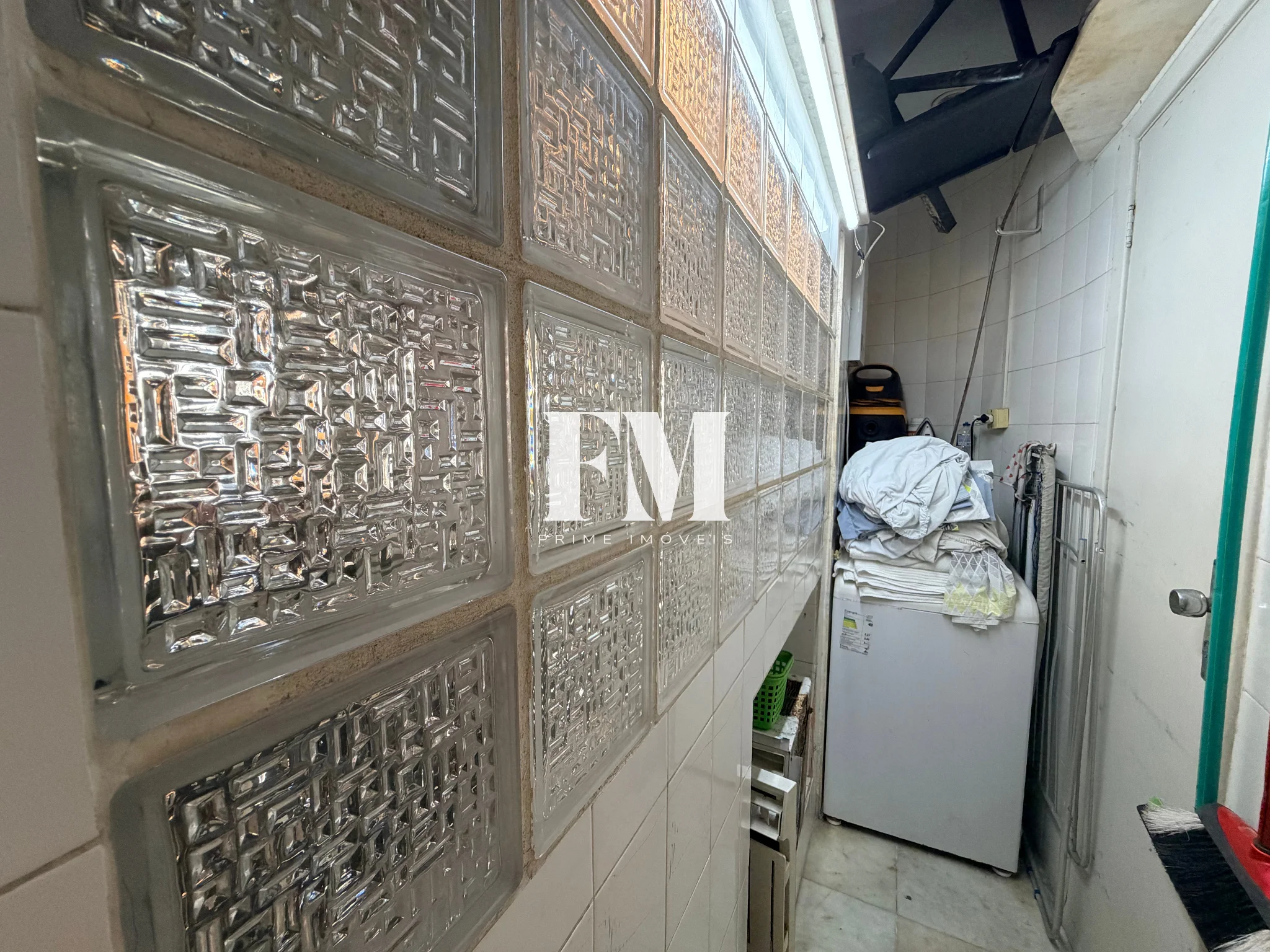 Apartamento de 1 suite à venda com vista mar exclusiva a 50m da areia em Copacabana com potencial i - foto 28