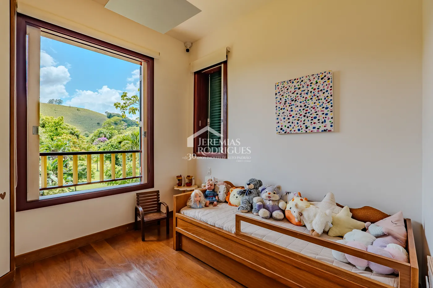 Fazenda à venda com 3.389.000,00 m² em Piraí/RJ.