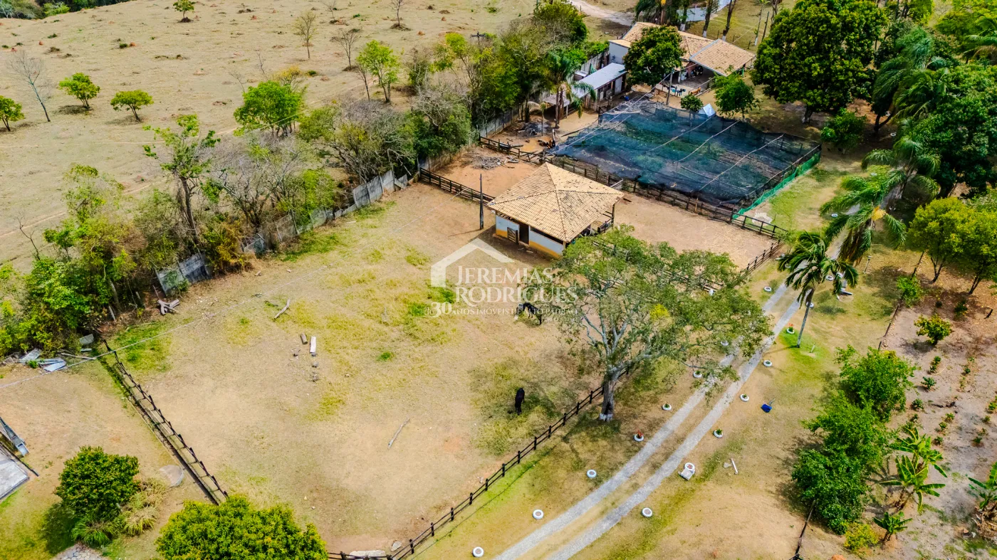 Sítio à venda em Caçapava/SP.