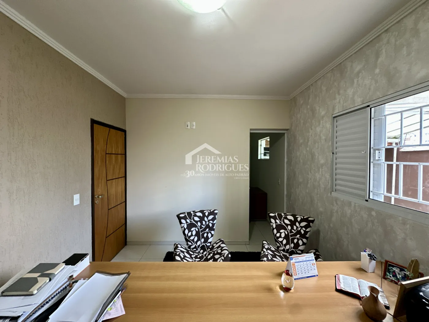 Casa comercial com 320 m² - Chácara Guizard - Taubaté/SP.