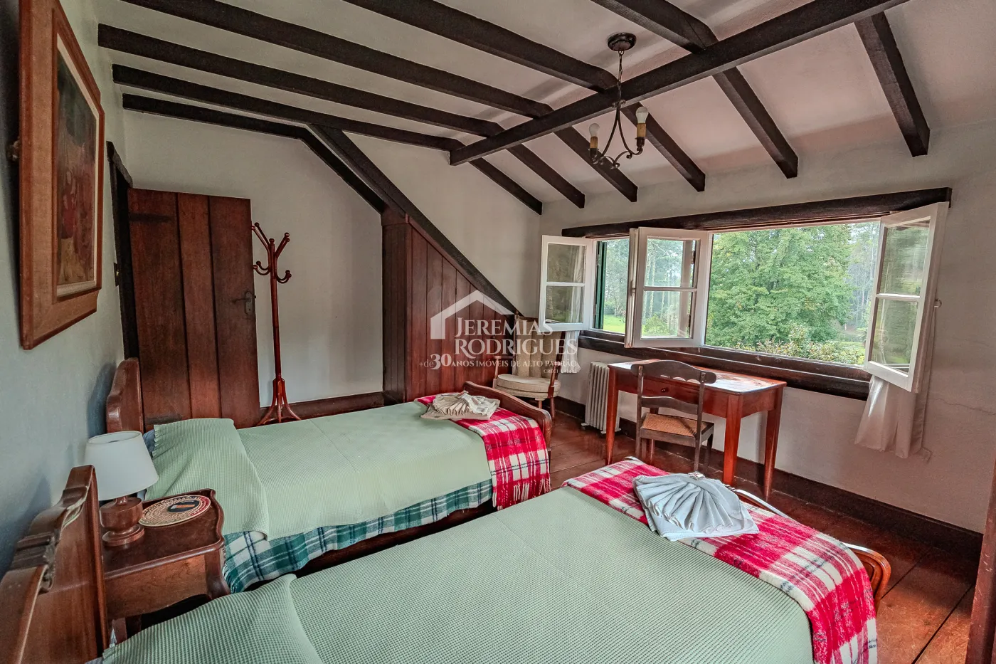 Casa com 9 dormitórios, 694 m² - Condomínio Reserva Figueiredo - Campos do Jordão/SP