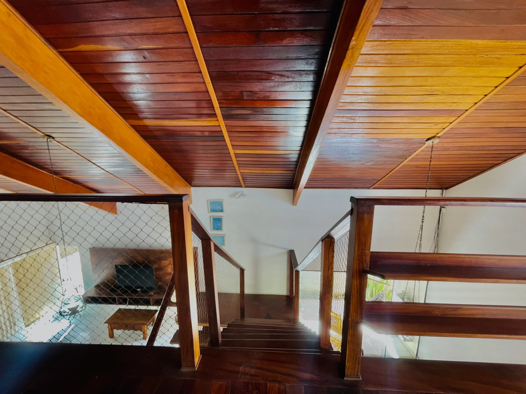 Casa à venda com 4 dormitórios no Condomínio Real Ville em Pindamonhangaba/SP. 