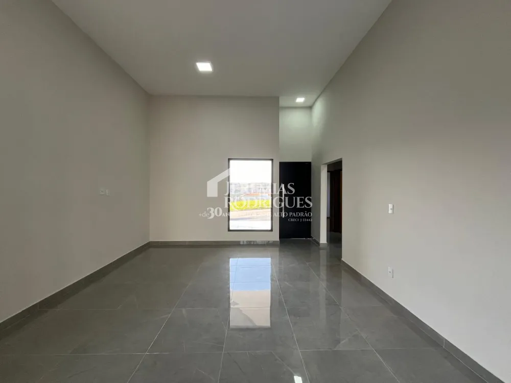 Casa com 3 dormitórios, 108 m² - Condomínio Vale dos Cristais - Taubaté/SP.
