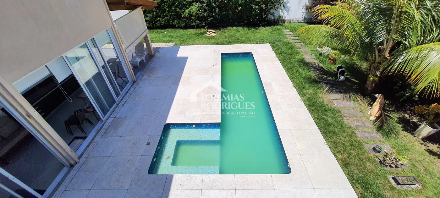 Casa com 3 suítes para venda no Condomínio Campos Do Conde II Versailles em Tremembé/SP