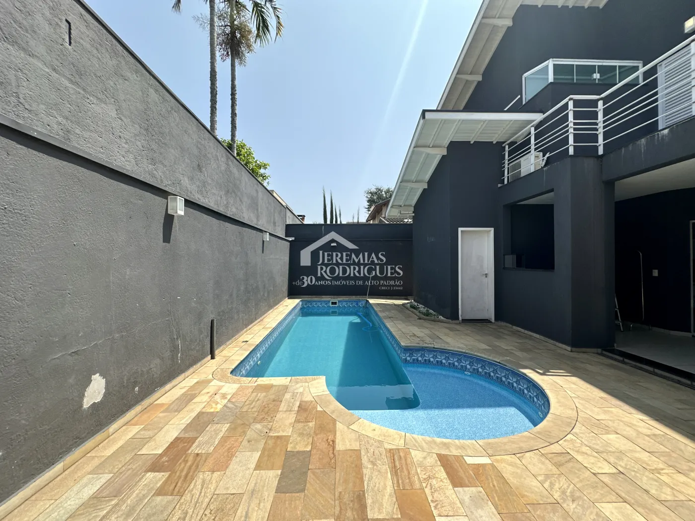 Sobrado com 3 dormitórios, 302 m2 - Condomínio Campos do Conde II - Tremembé/SP.