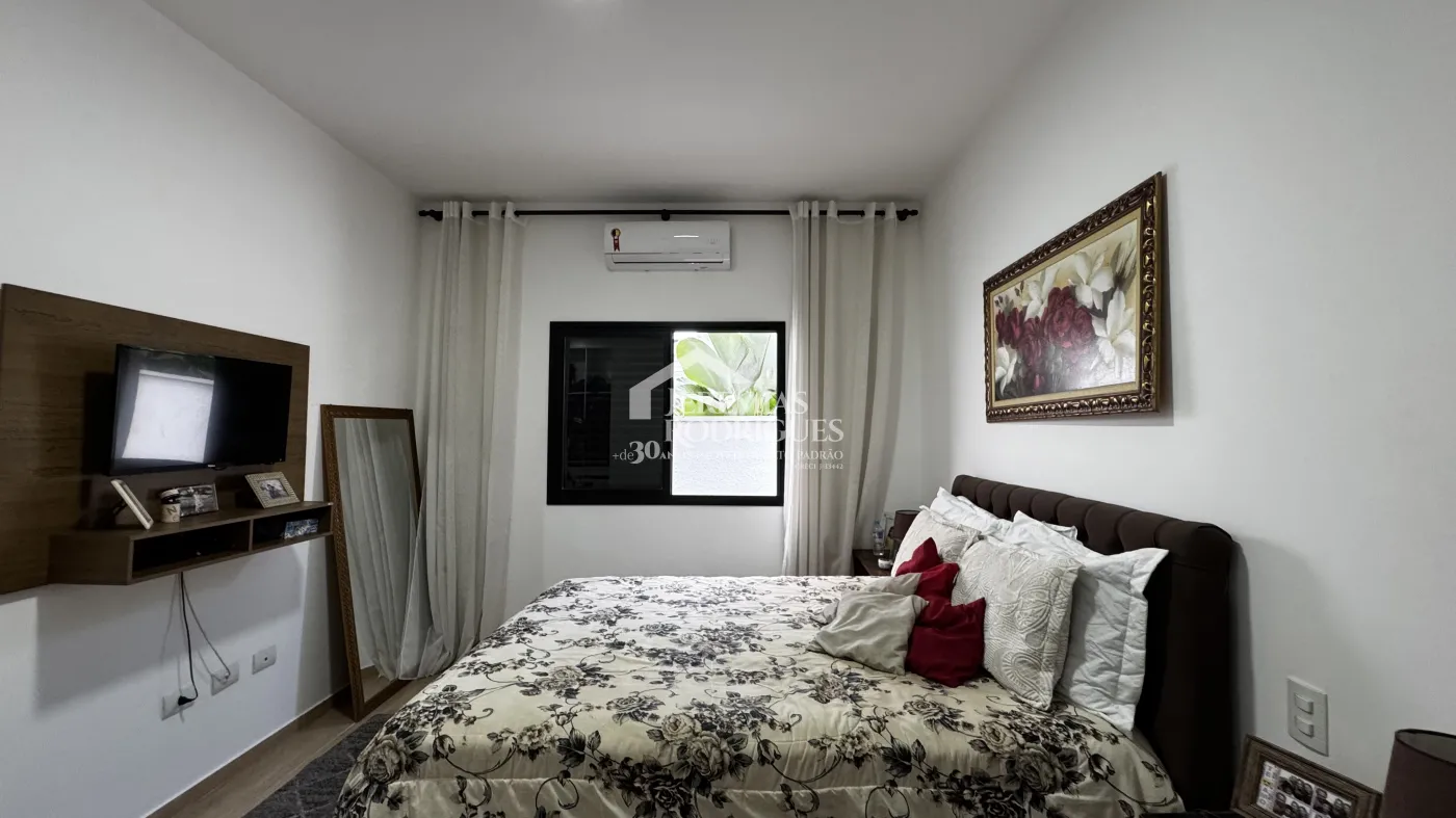 Casa à venda com 3 suítes no Condomínio Reserva dos Lagos em Pindamonhangaba/SP.