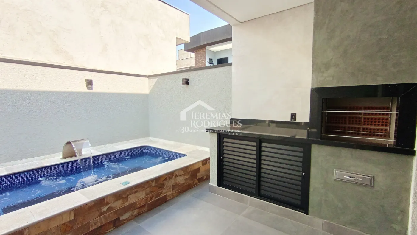 Casa à venda com 3 dormitórios no Condomínio Pérola do Vale em Tremembé/SP.