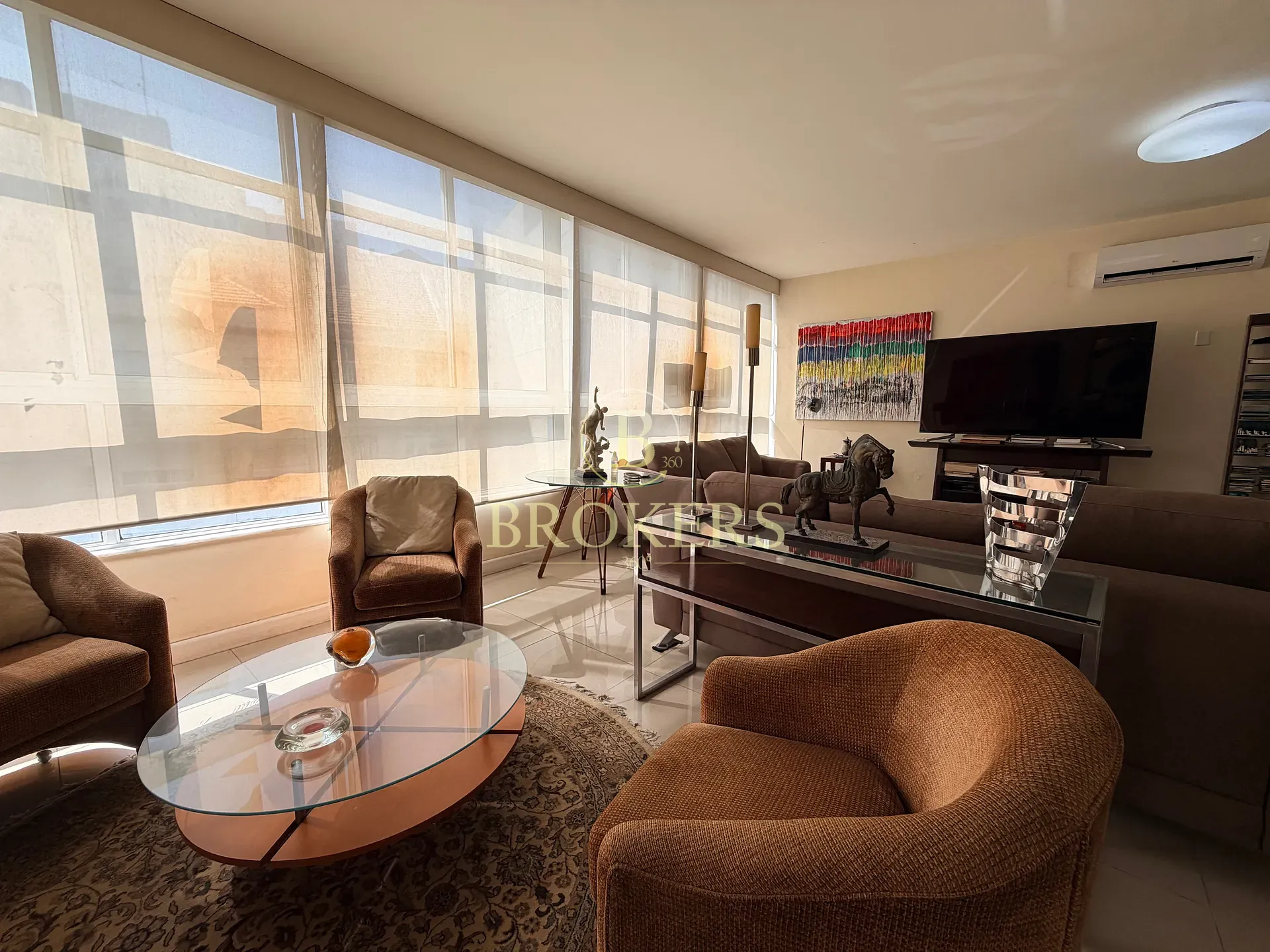 Apartamento 2 quartos e 1 vaga  à venda com charme, privacidade e localização estratégica entre cop
