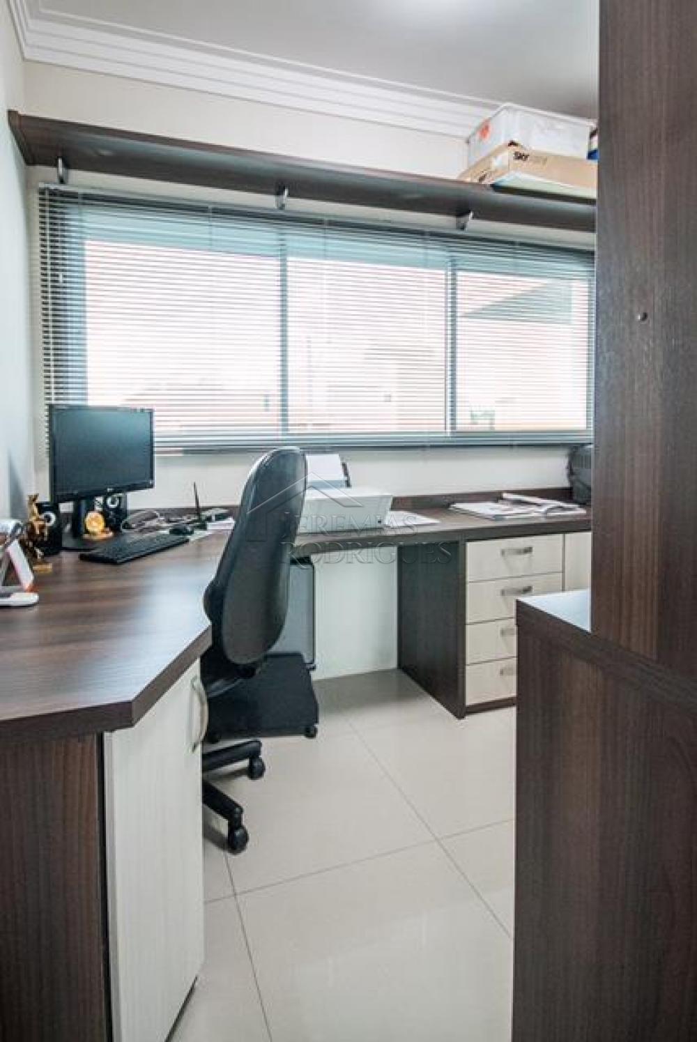 Casa com 4 quartos, 562 m², à venda por R$ 2.200.000- Campos do Conde II Versailles - Tremembé/SP