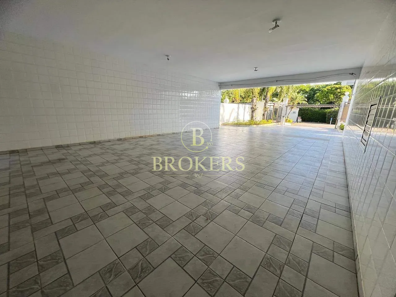 Exclusividade e lazer absoluto no Park Palace: Mansão com 8 suítes, boate privativa e 1.358m² na Ba — foto 16