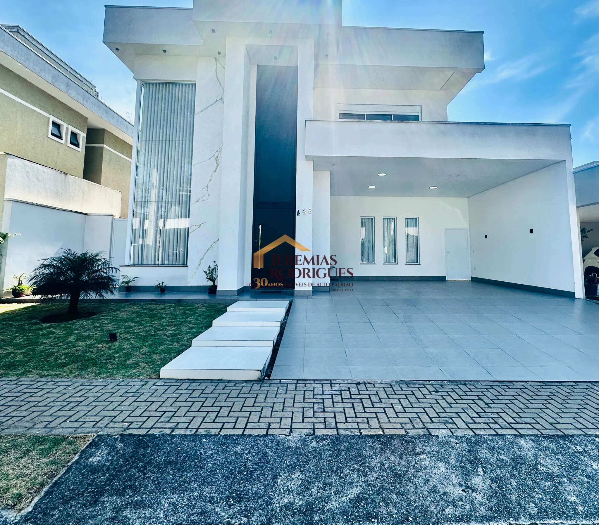Casa à venda no Condomínio Ouro Ville em Taubaté/SP.