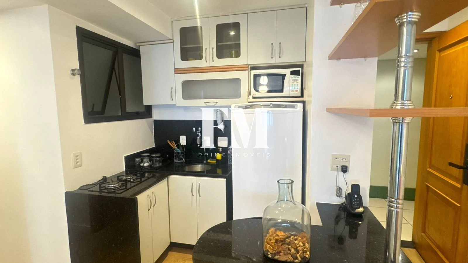 Flat mobiliado à venda em Ipanema com varanda e infraestrutura completa - foto 12