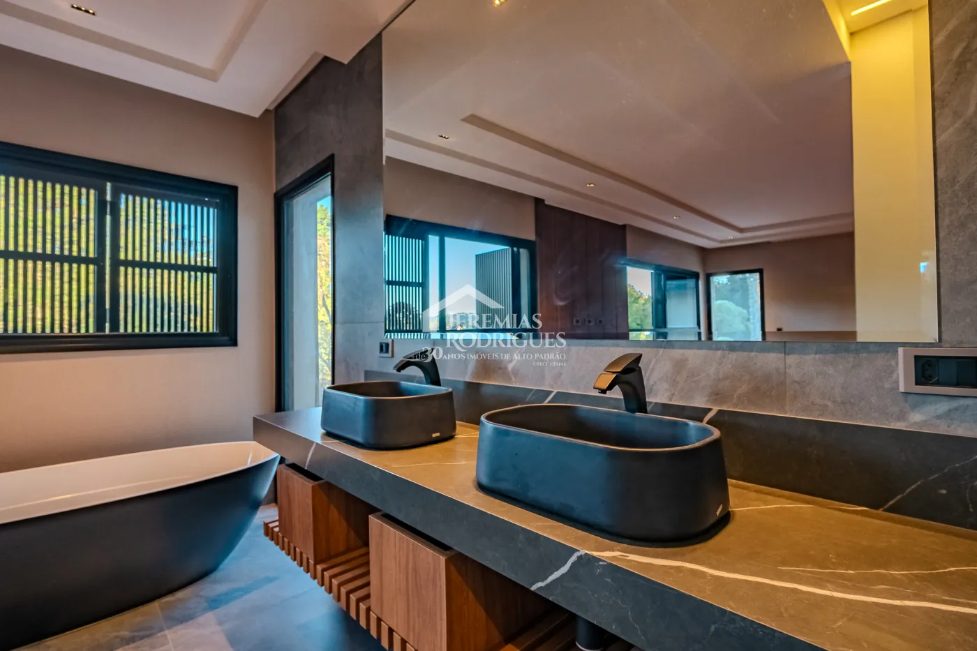 Casa de 2727 m² à venda por R$ 15.000.000,00 - Campos do Jordão/SP