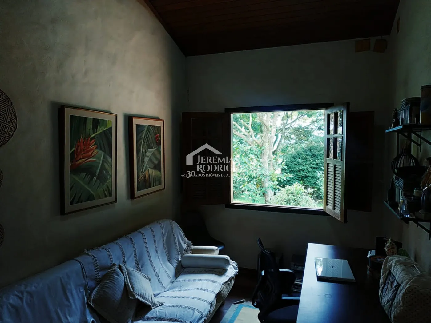 Oportunidade! Casa com 3 dormitórios no Condomínio Chácaras Cataguá em Taubaté/SP