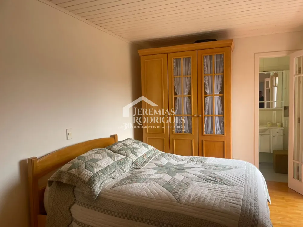 Casa com 6 dormitórios, 362 m² - Condomínio Iporanga, em Campos do Jordão/SP.