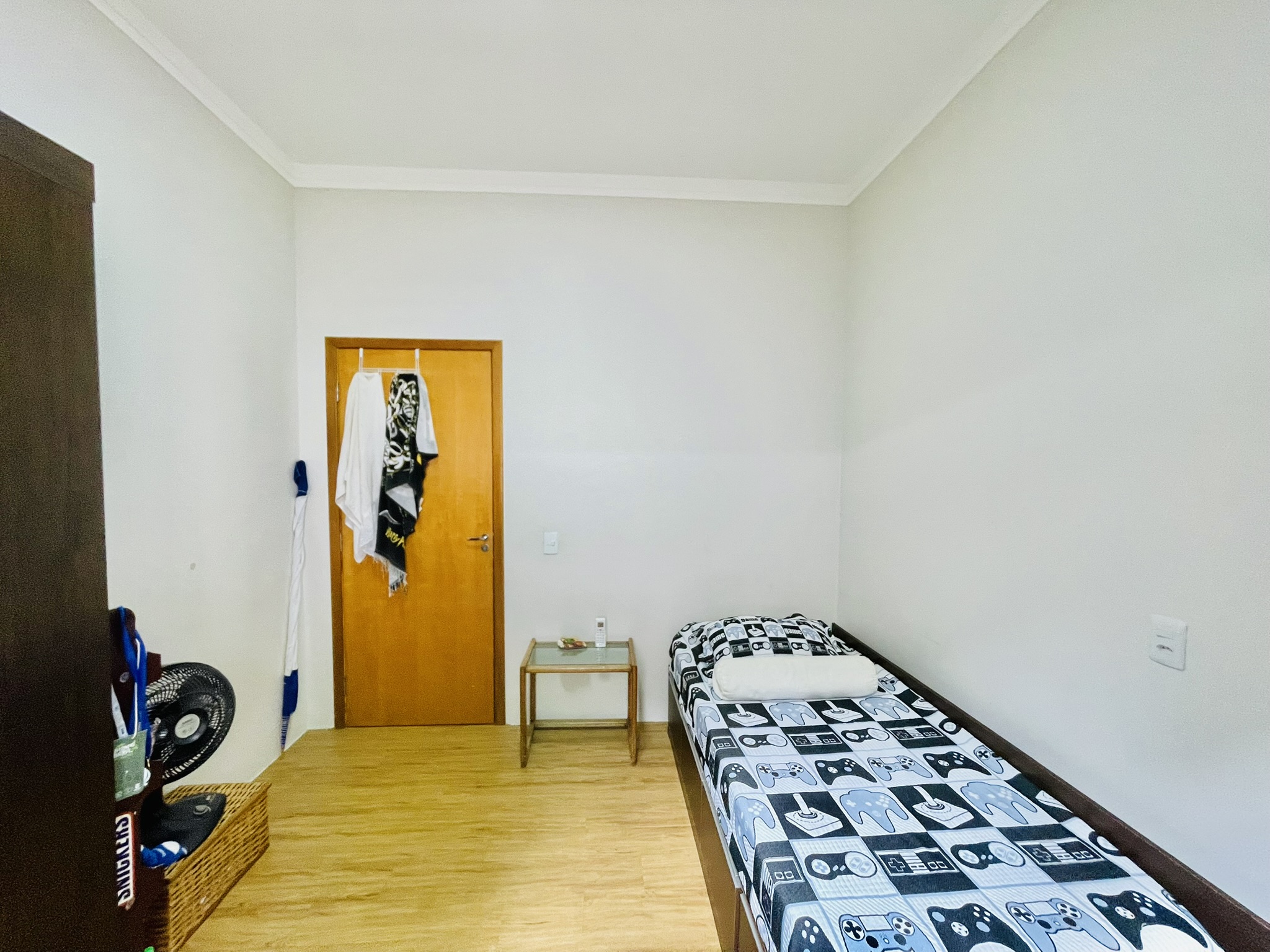 Casa para venda e locação com 4 dormitórios no Condomínio Parque dos Pássaros em Tremembé/SP.  