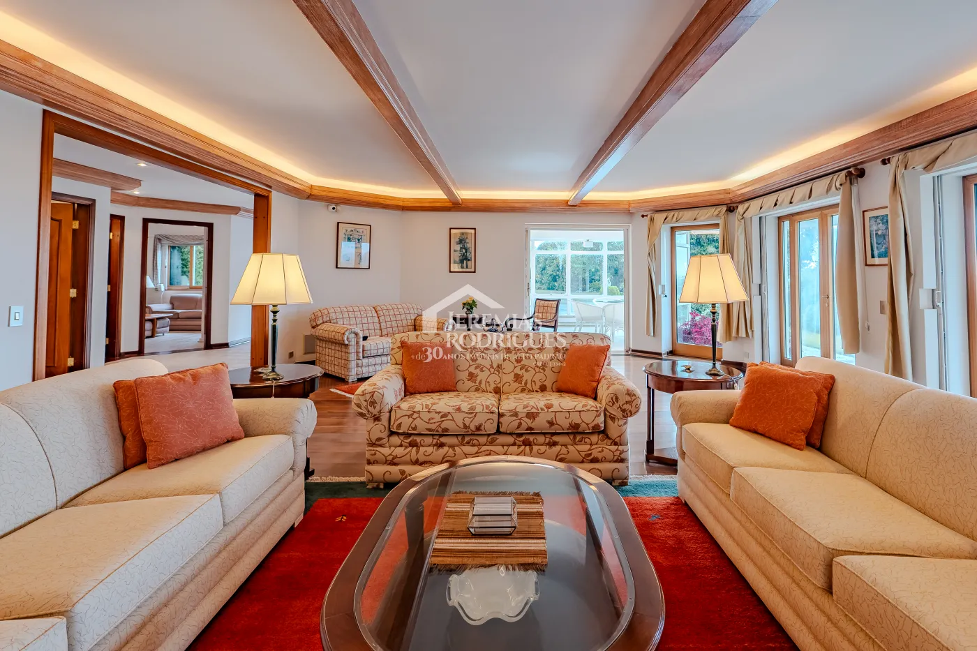 Casa com 4 suítes, 670 m² - Alto do Capivari - Campos do Jordão/SP.