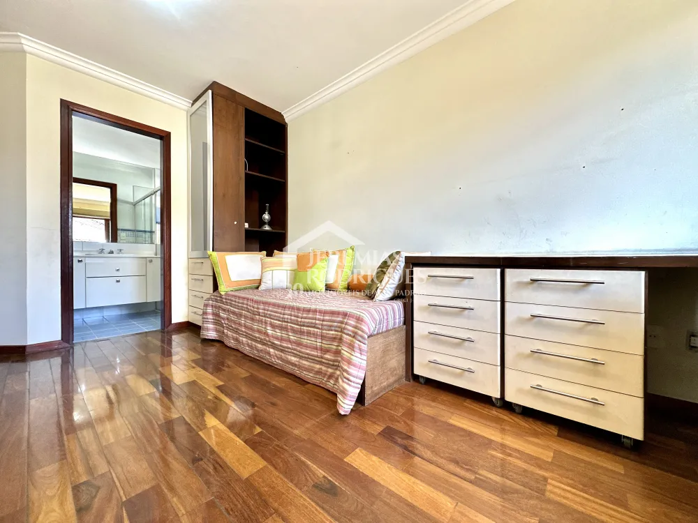 Casa com 4 quartos, 617 m² - Condomínio Taubaté Village - Taubaté/SP